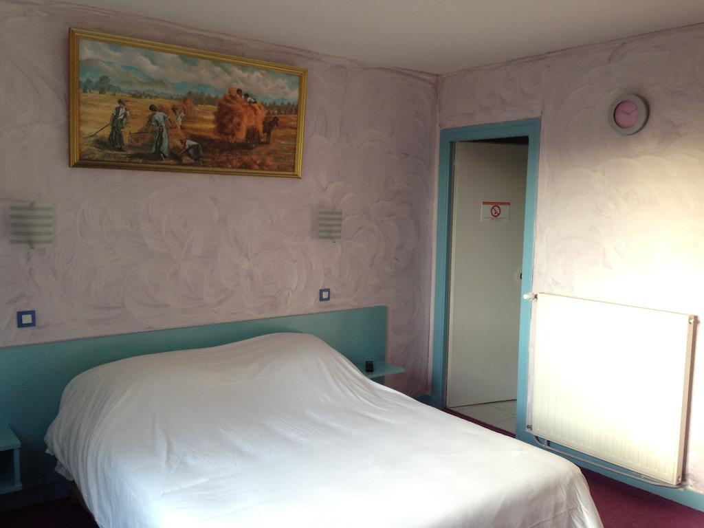 جوانيه - كلان Family Hotel - Site Du Parc الغرفة الصورة