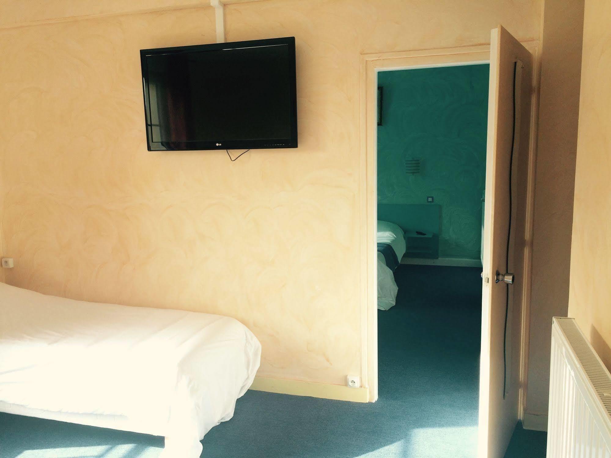 جوانيه - كلان Family Hotel - Site Du Parc المظهر الخارجي الصورة